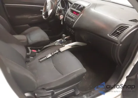 2011 Mitsubishi Outlander Sport Es z USA, uszkodzony, nr VIN JA4AP3AU3BZ017886